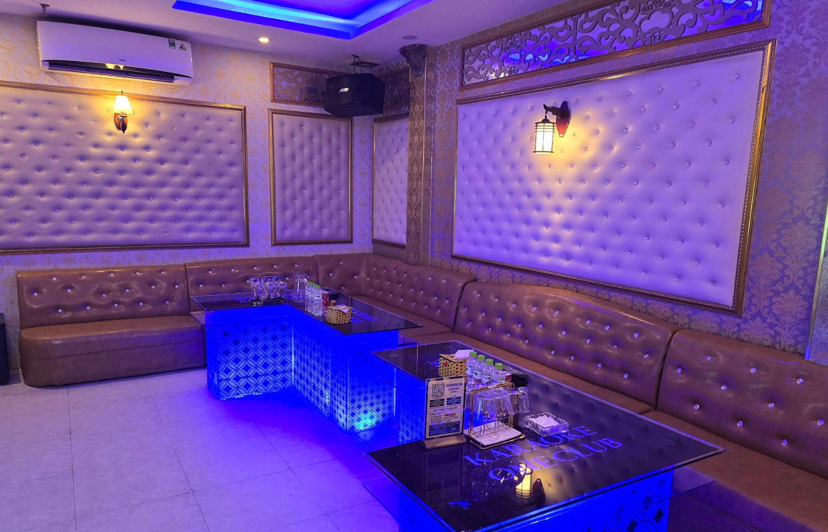 하노이 존슨 가라오케 매장 참고사진