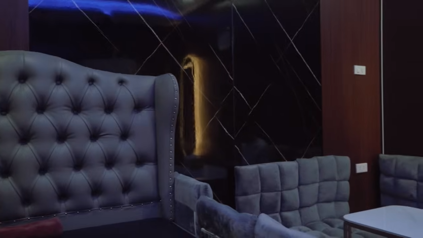 하노이 디살롱(D SALON) 방석집 참고 사진(클릭시확대가능) 3